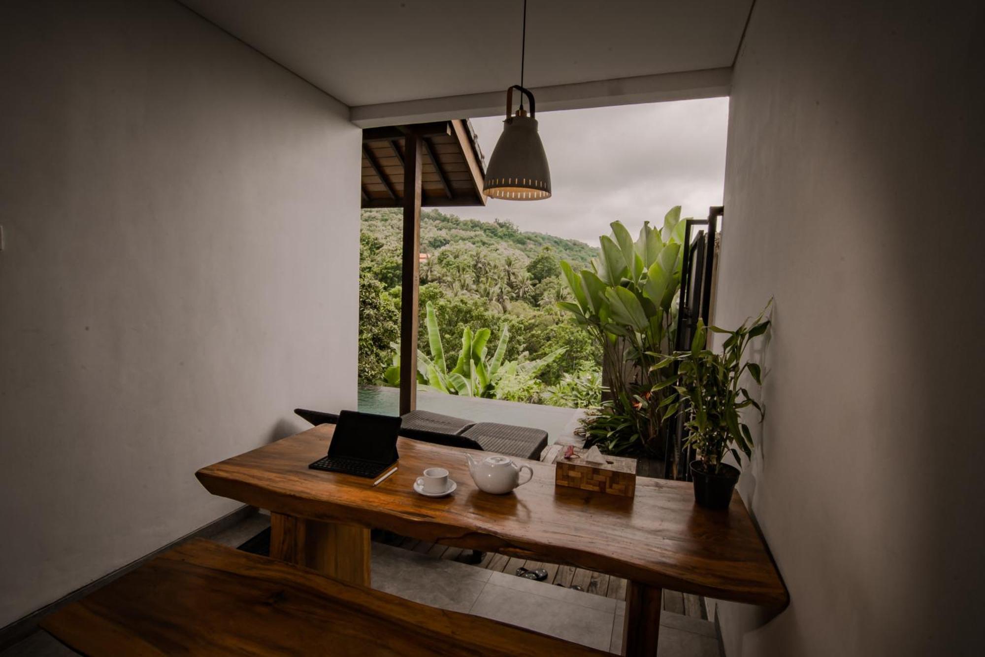 Abinawa Hill Bed & Breakfast Lovina  Exterior photo